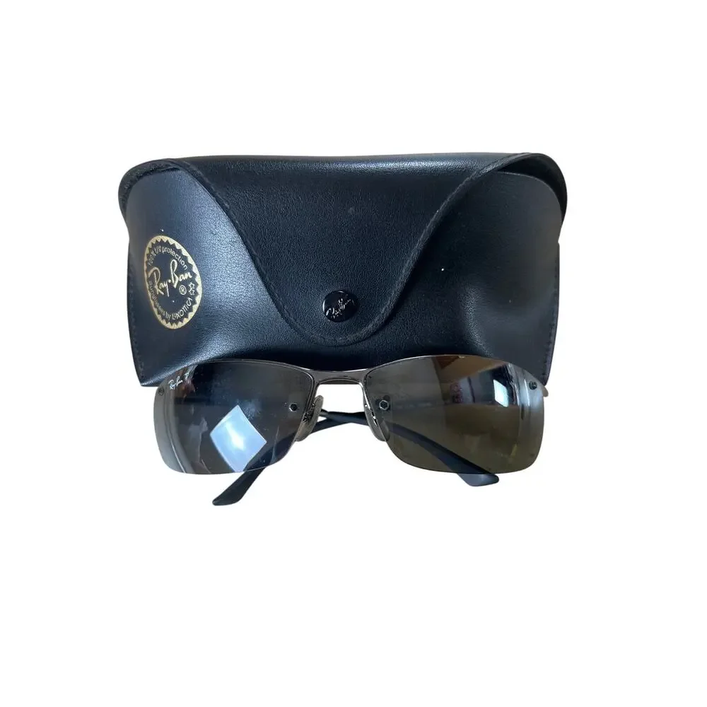 Ray Ban Wayfarer Sunglasses Good Condition With case